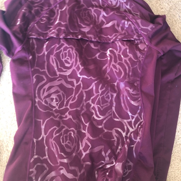 Fabletics Zip-Up - Picture 2 of 3